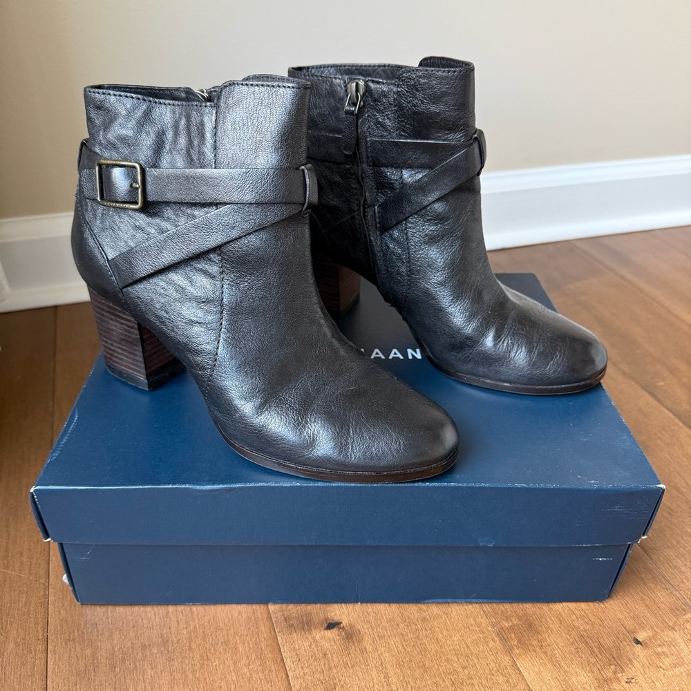 Cole Haan Cassidy Buckle Leather Ankle Booties Black 8.5 Stacked Heel NIB